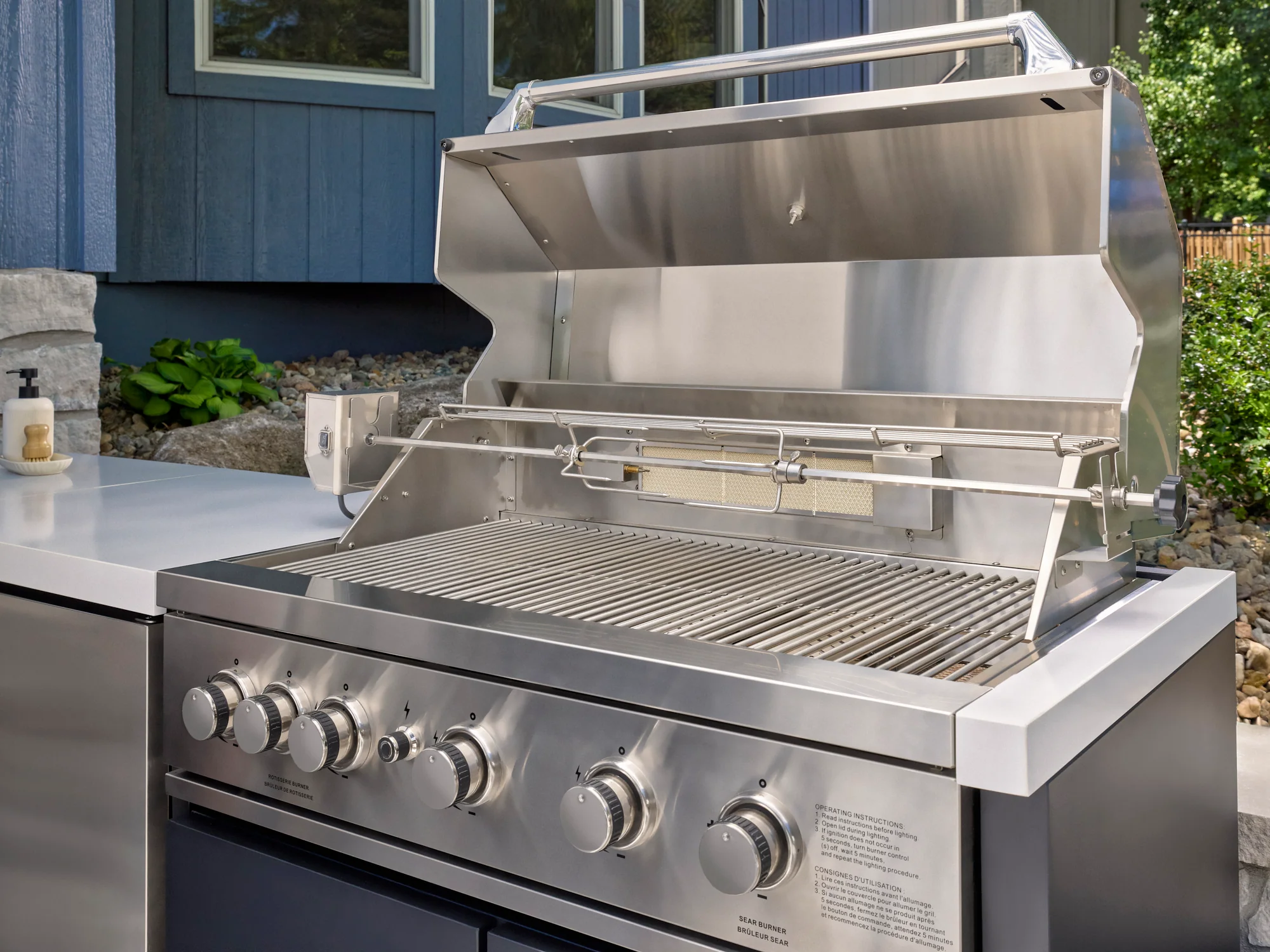 Emory | Corner Outdoor Kitchen Island with Built-In Grill & Griddle - Image 4