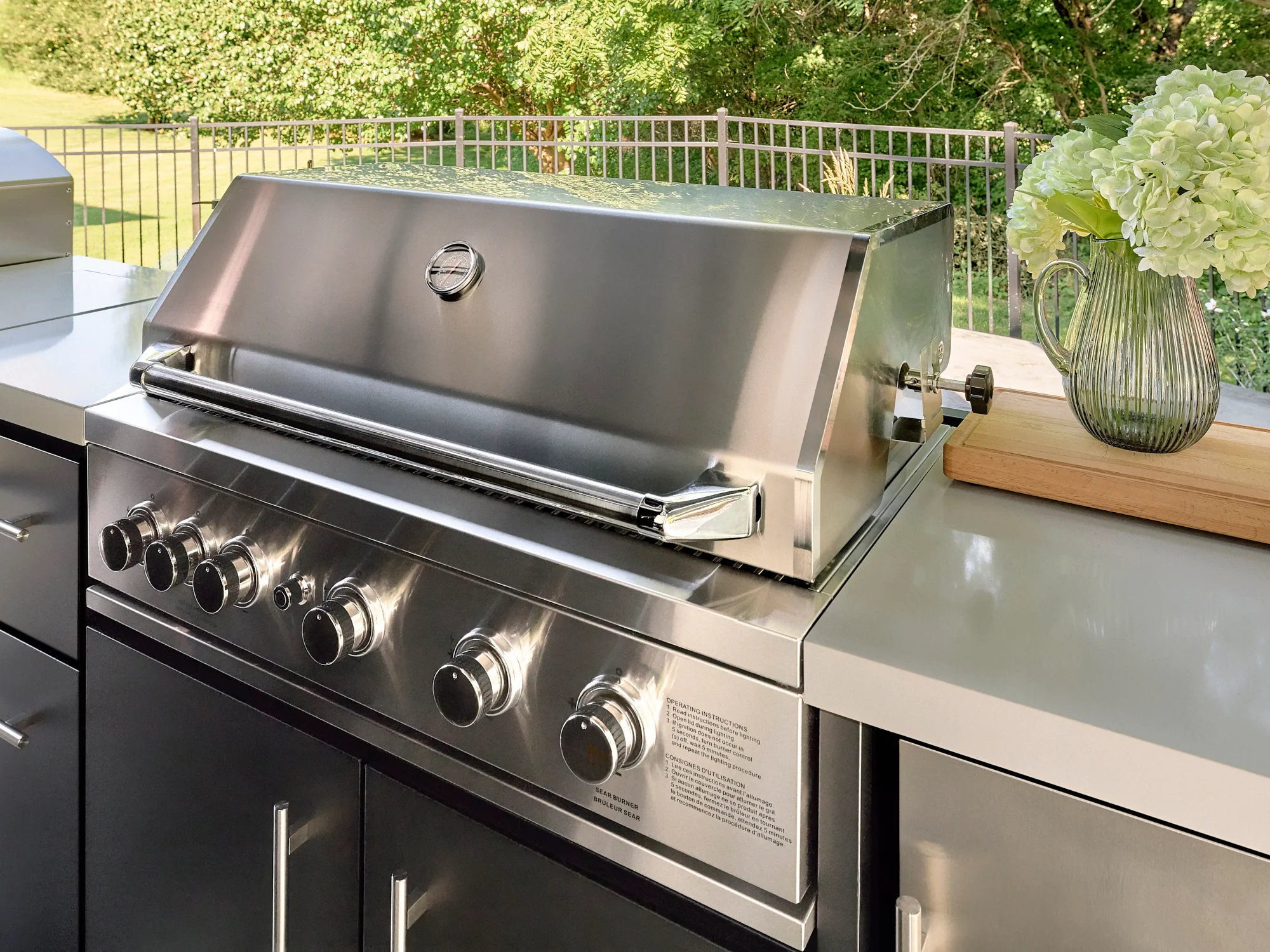 Lancaster | Galley Outdoor Kitchen with Built-In Grill & Griddle - Image 3