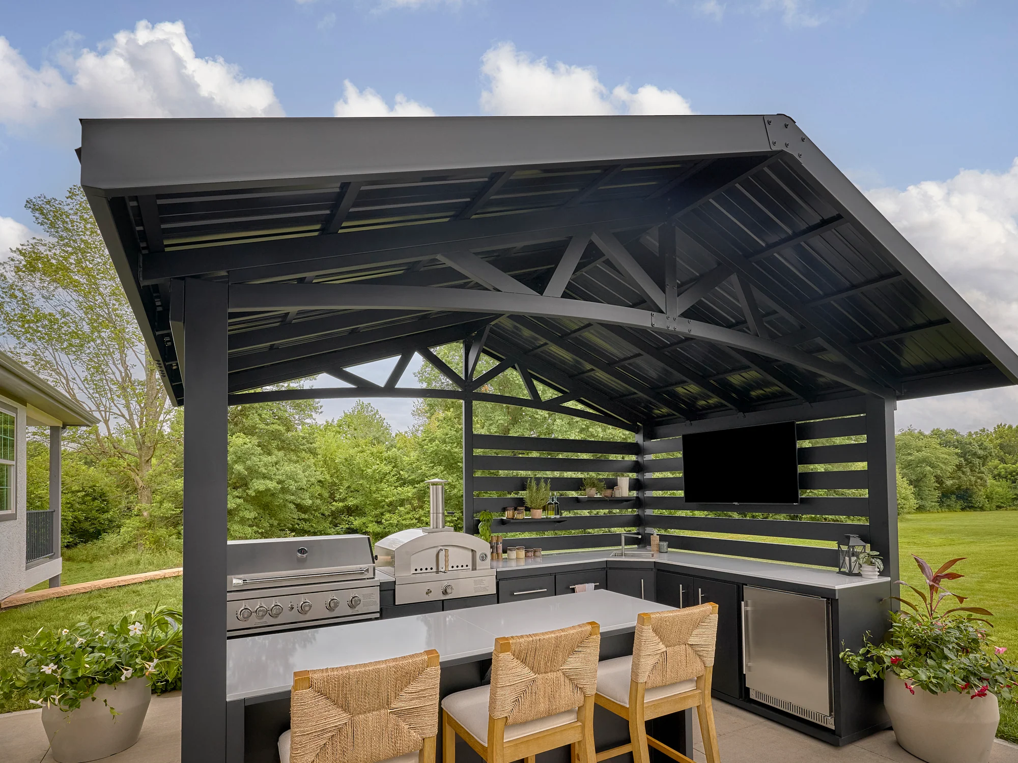 Langston | Covered Walk-In Outdoor Kitchen with Built-In Griddle & Pizza Oven - Image 4