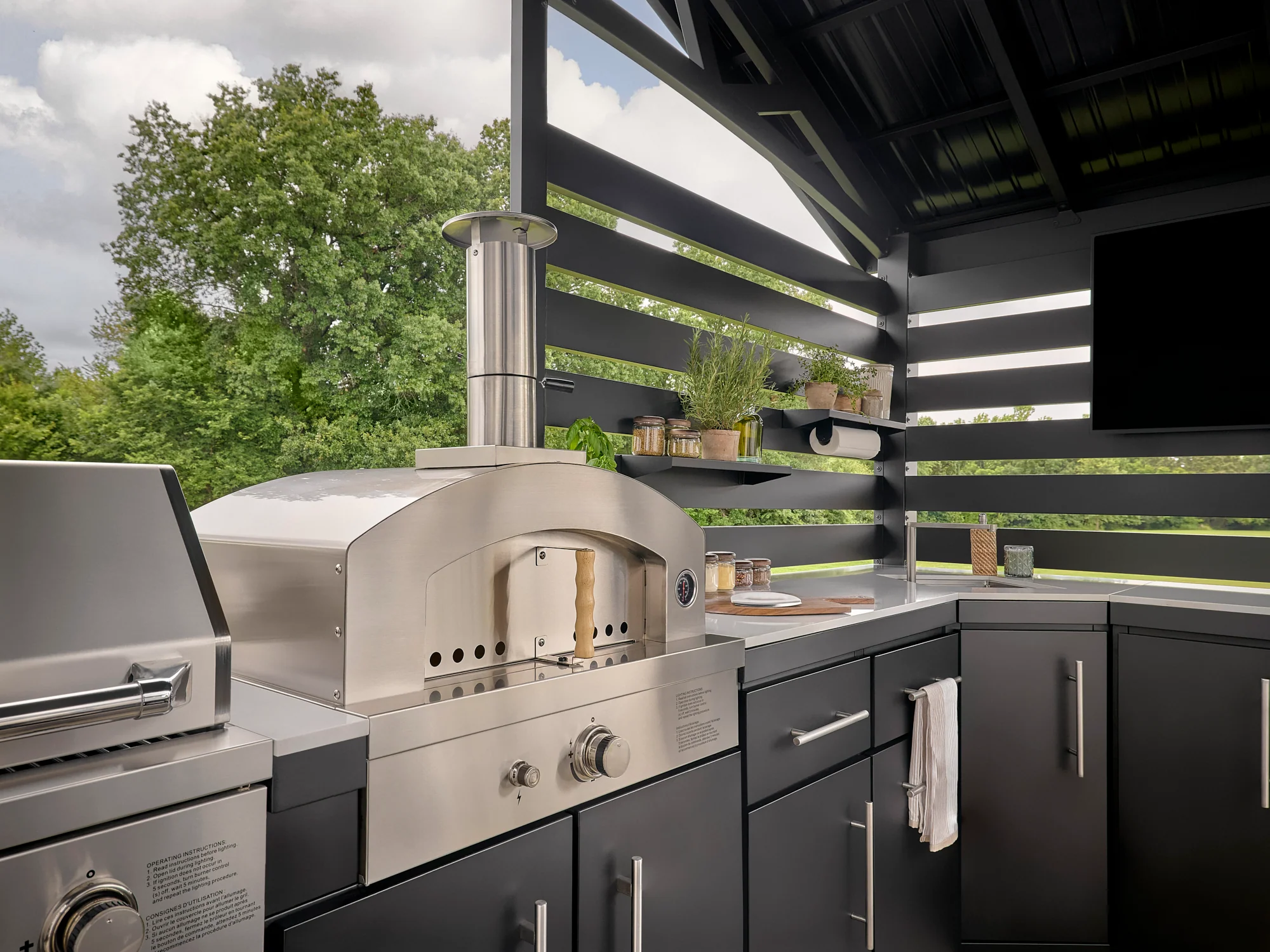 Langston | Covered Walk-In Outdoor Kitchen with Built-In Griddle & Pizza Oven - Image 7